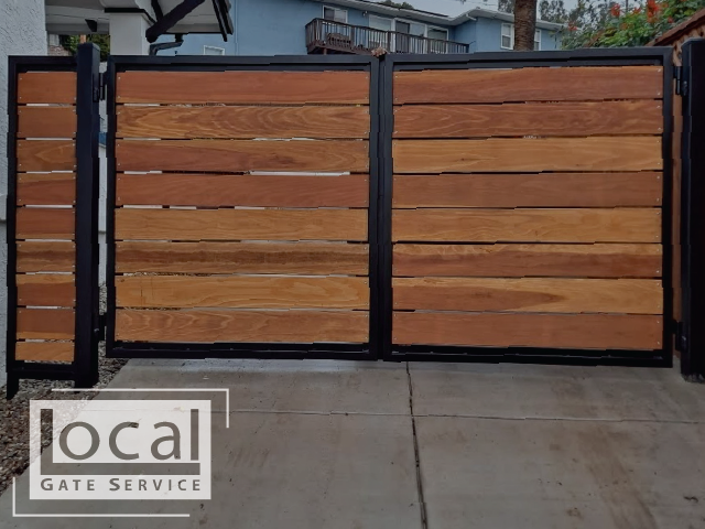Metal Framed and Wood Design Driveway Gate