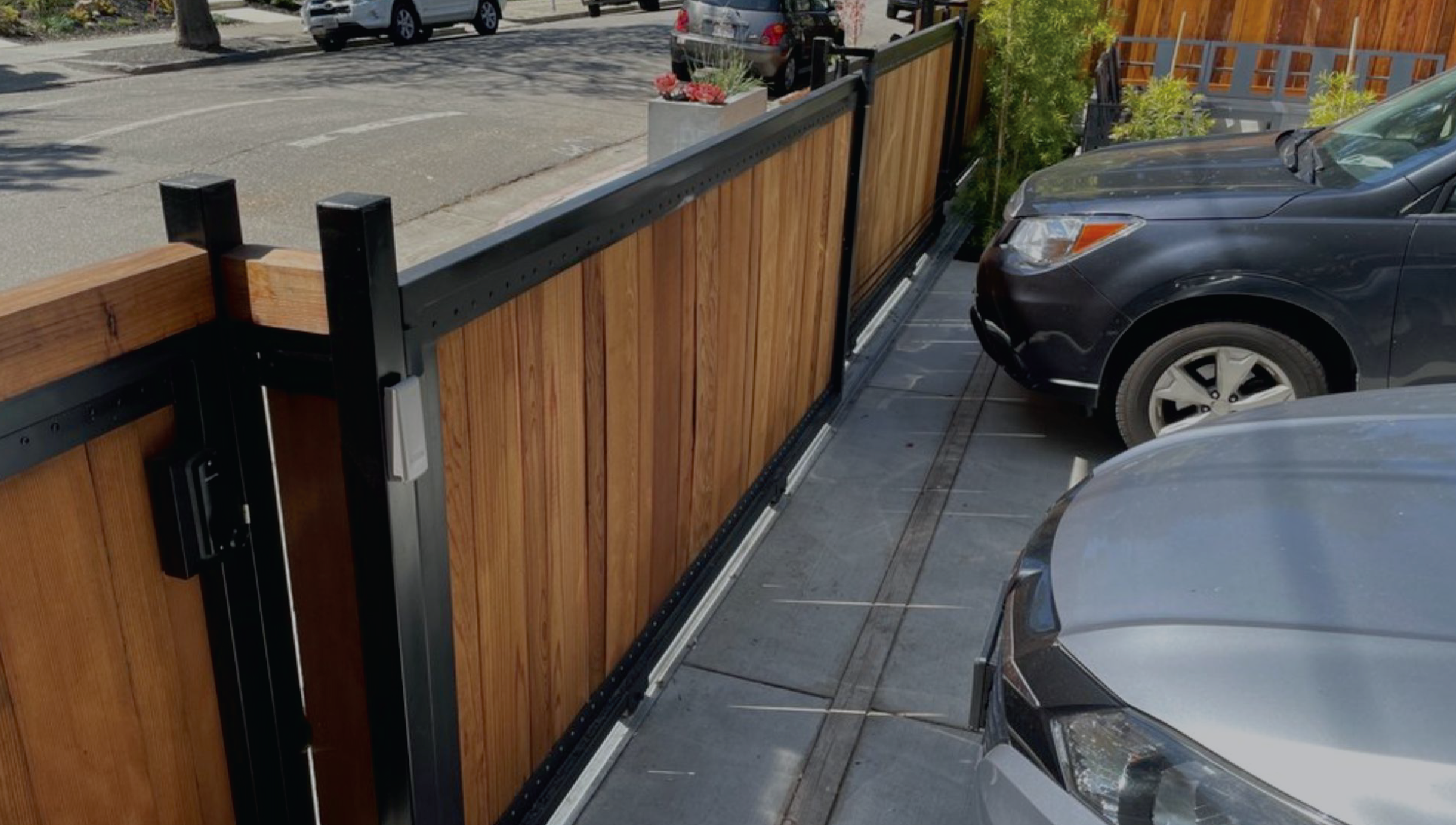 Telescopic sliding gate